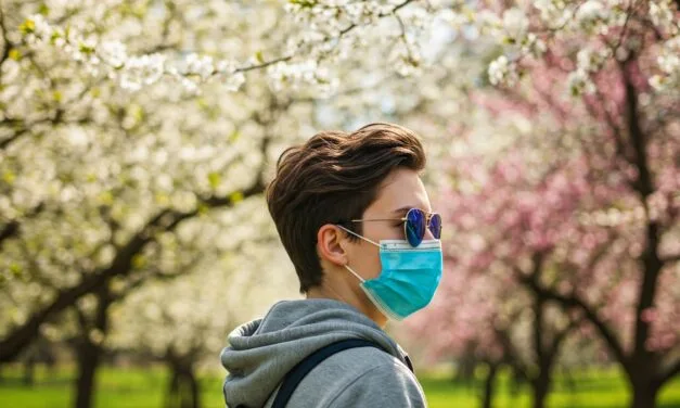 봄철 알레르기 질환 예방과 관리: 꽃가루 알레르기에 대처하는 방법